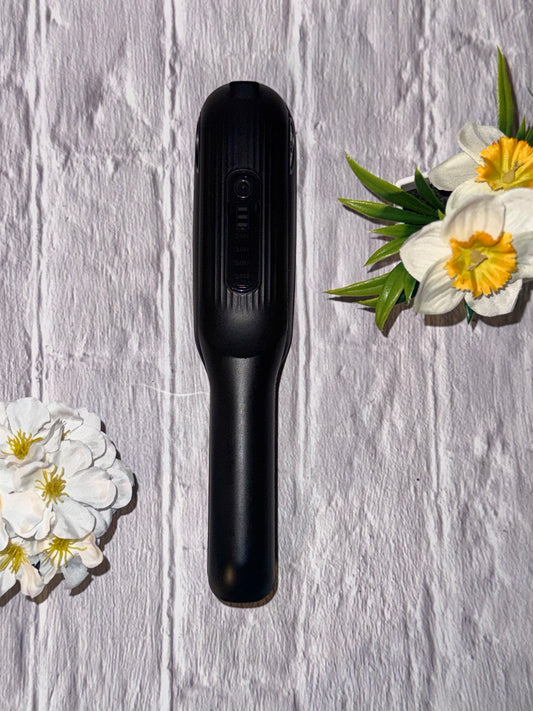 Wireless hair straightener